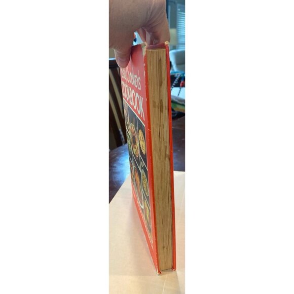 Vintage Betty Crocker's Cookbook Hardback Third Printing 1980 - Picture 10 of 12